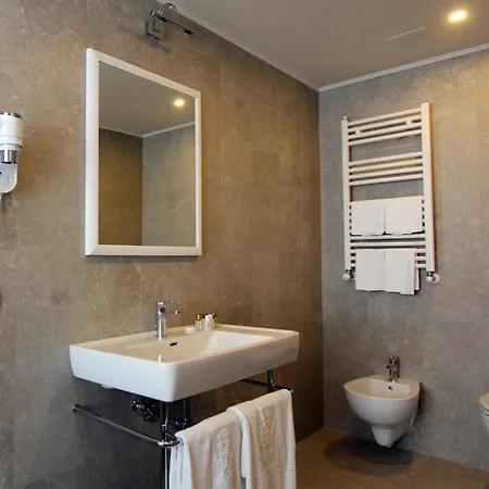 Caparena טאורמינה